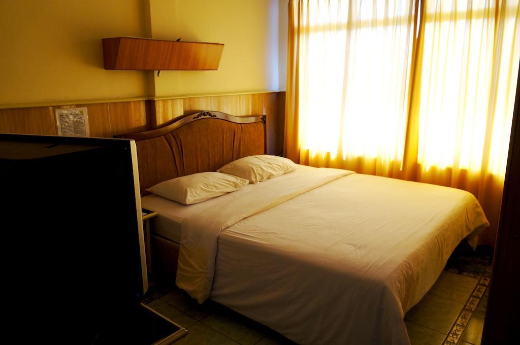 Hotel Duta Палембанг Номер фото